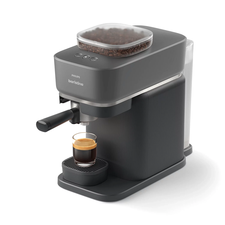 Philips Baristina in het zwart, schuin van voren met portafilter en waterreservoir