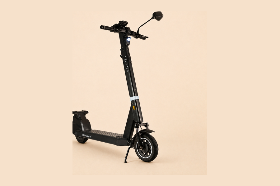 Selana Alpha elektrische step met kenteken